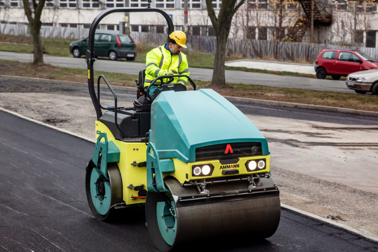 ammann compactage plaque vibrante compacteur rouleau cylindre enrobé tp concession concessionnaire travaux publics cmg cmgtp bourgogne nievre 58 nevers yonne 89 auxerre centre cher 18 bourges auvergne clermont-ferrand puy de dôme 63 allier 03 moulins occitanie aveyron corrèze lot lozère haute-loire 43 48 46 12 19